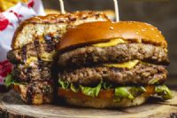 <strong>Meat & Burgers</strong> / <small>Carne y hamburguesas</small>